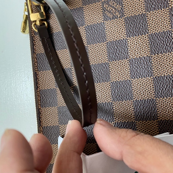 SOLD LV Neverfull Pouch - Picture 2 of 6